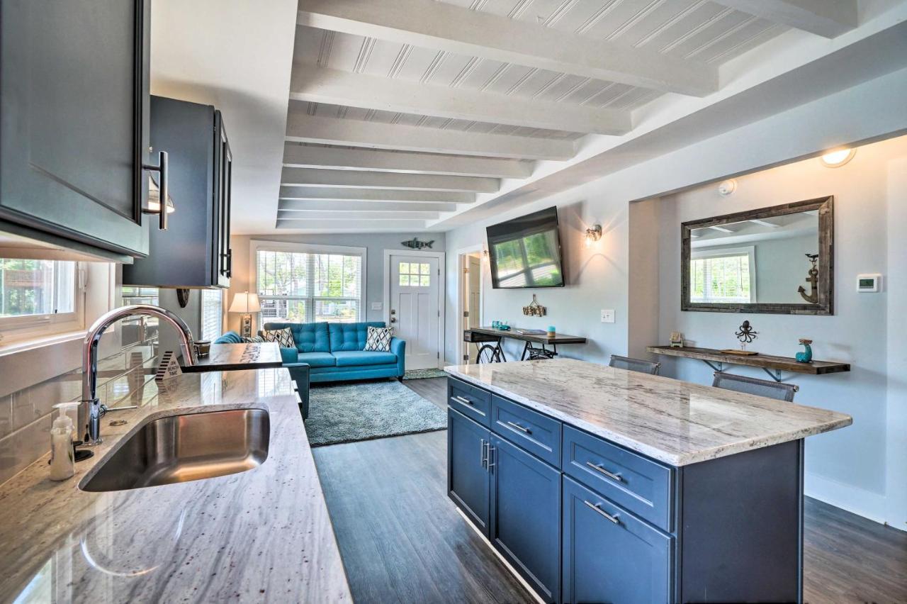 Modern Oak Island Escape 1 Mile To Long Beach! Esterno foto