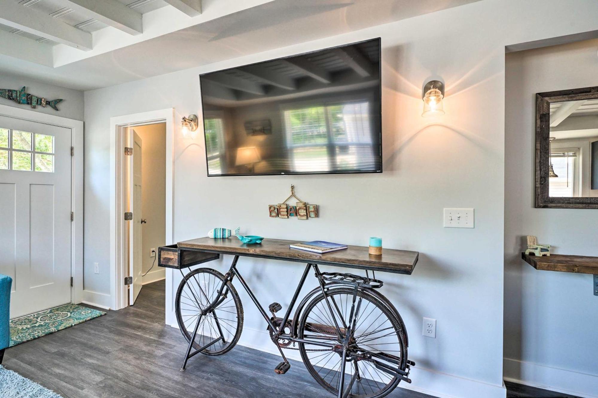 Modern Oak Island Escape 1 Mile To Long Beach! Esterno foto