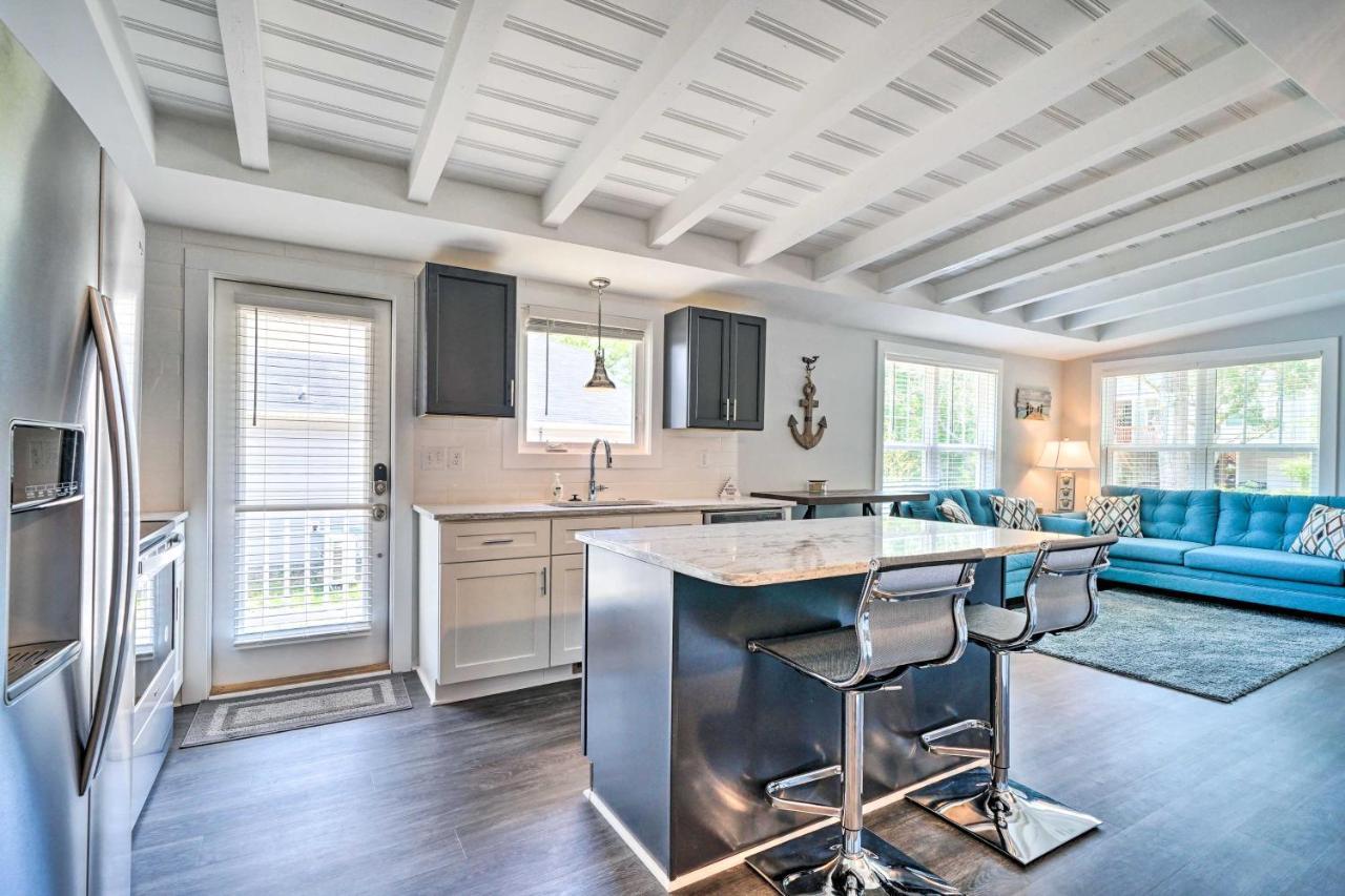 Modern Oak Island Escape 1 Mile To Long Beach! Esterno foto