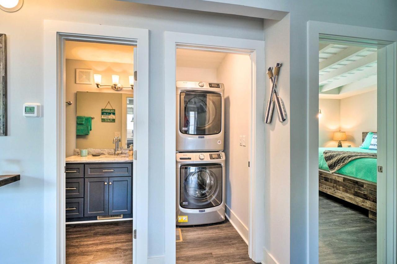 Modern Oak Island Escape 1 Mile To Long Beach! Esterno foto