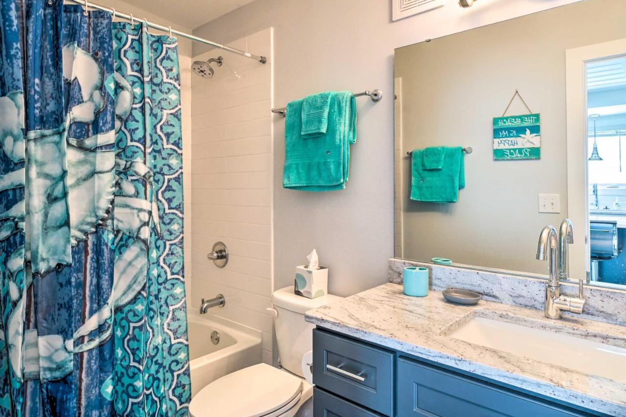Modern Oak Island Escape 1 Mile To Long Beach! Esterno foto