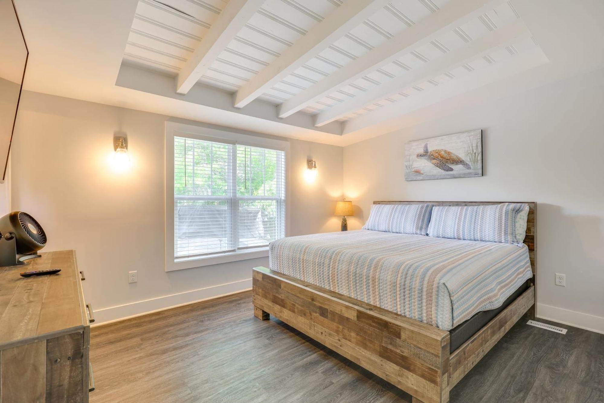Modern Oak Island Escape 1 Mile To Long Beach! Esterno foto