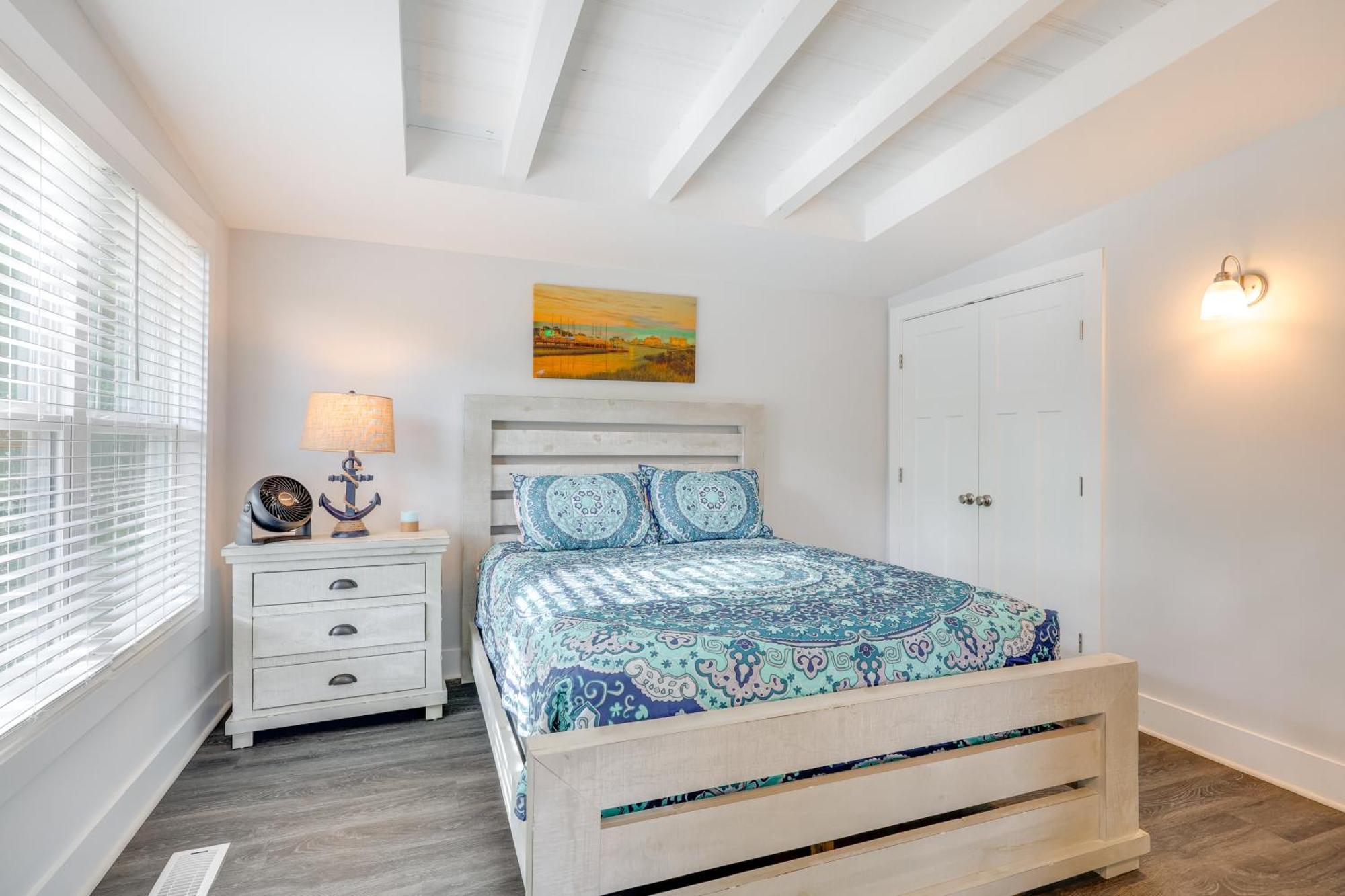 Modern Oak Island Escape 1 Mile To Long Beach! Esterno foto