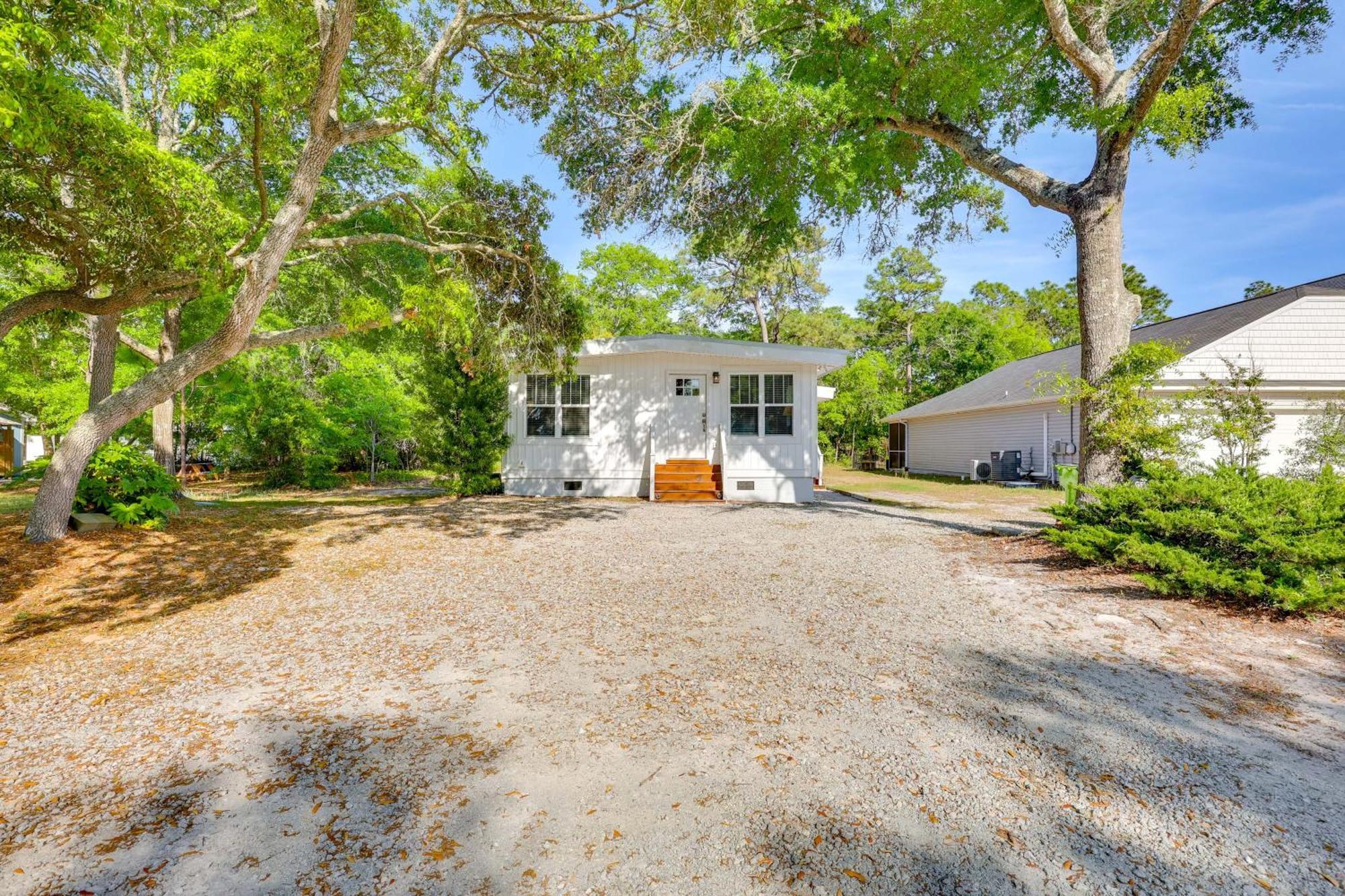 Modern Oak Island Escape 1 Mile To Long Beach! Esterno foto