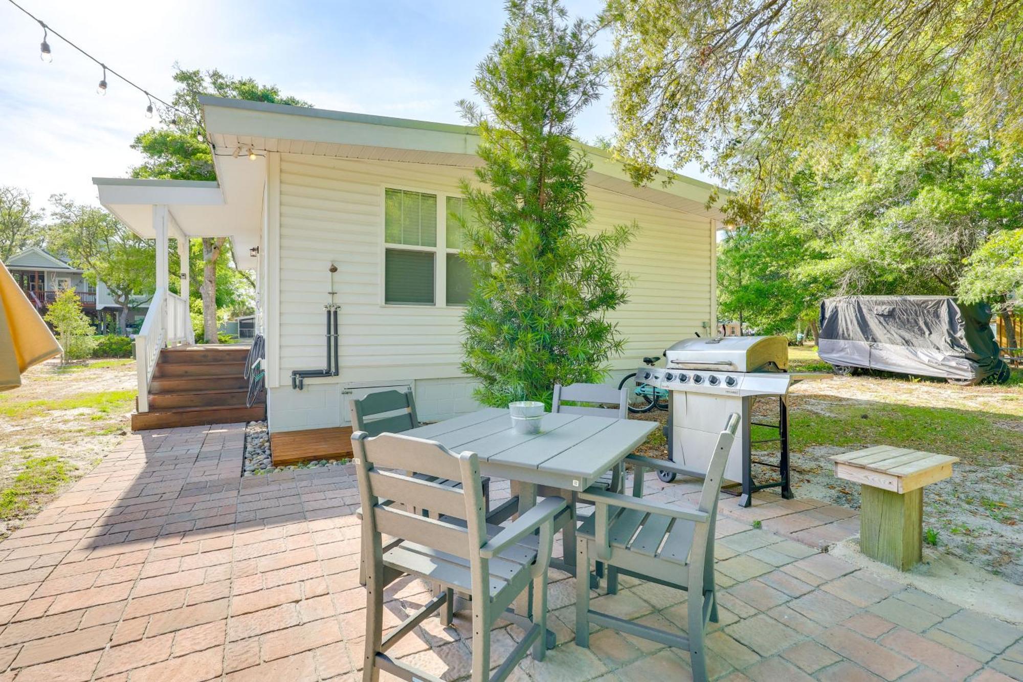 Modern Oak Island Escape 1 Mile To Long Beach! Esterno foto