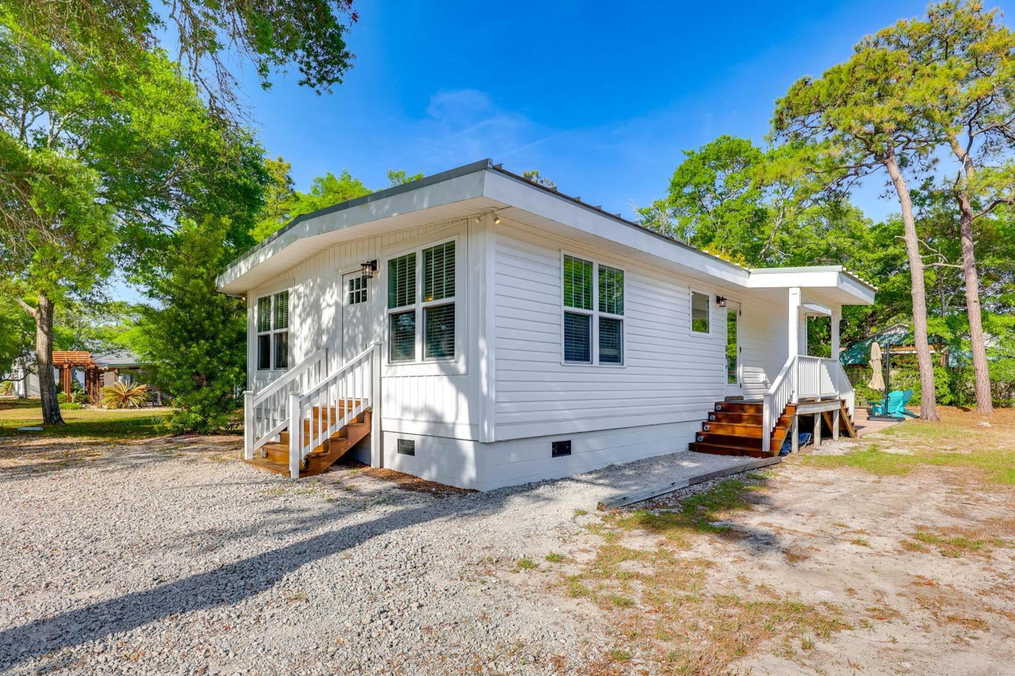 Modern Oak Island Escape 1 Mile To Long Beach! Esterno foto