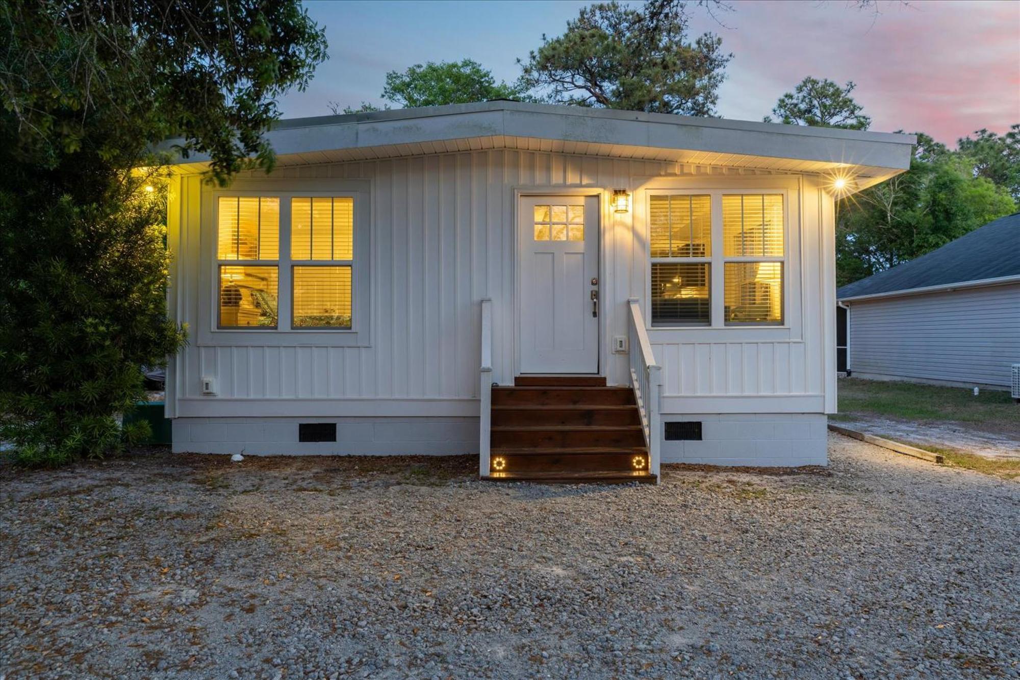 Modern Oak Island Escape 1 Mile To Long Beach! Esterno foto