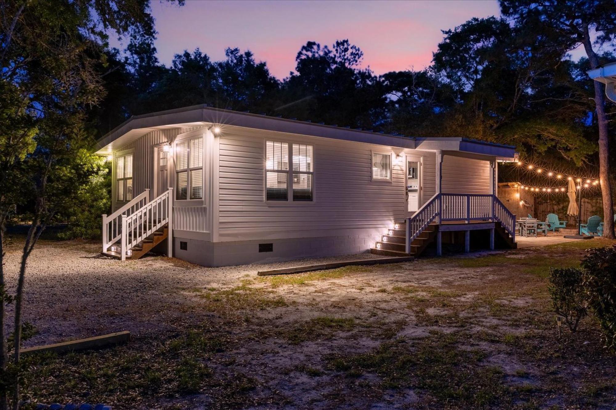 Modern Oak Island Escape 1 Mile To Long Beach! Esterno foto