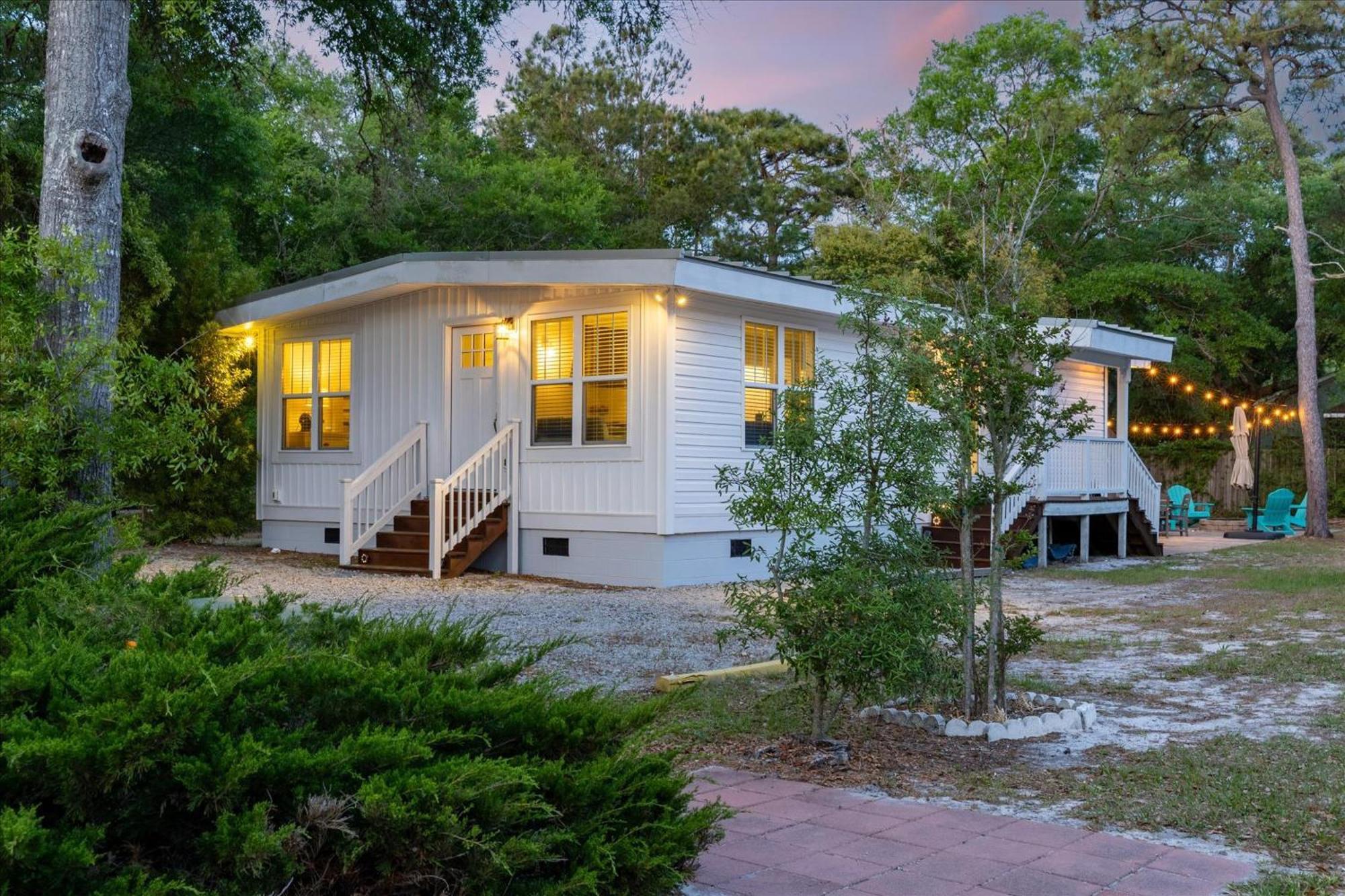 Modern Oak Island Escape 1 Mile To Long Beach! Esterno foto